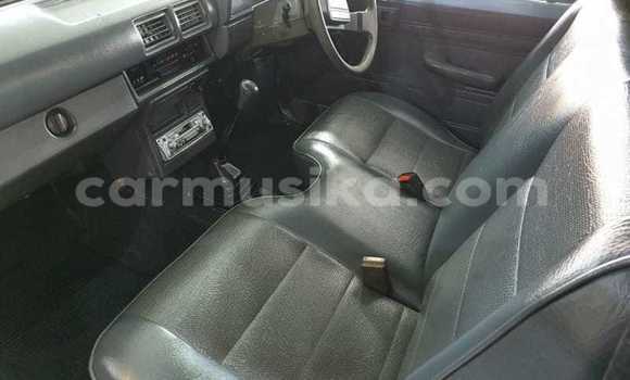 Acheter Occasion Voiture Toyota Hilux Bleu à Beitbridge, Matabeleland South Acheter Occasion Voiture Toyota Hilux Bleu à Beitbridge, Matabeleland South