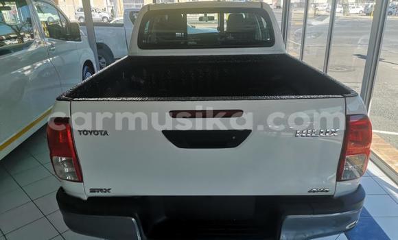 Acheter Occasion Voiture Toyota Hilux Blanc à Harare, Harare Acheter Occasion Voiture Toyota Hilux Blanc à Harare, Harare