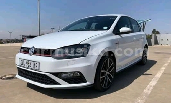 Nunua Ilio tumika Volkswagen Golf GTI Nyeupe Gari ndani ya Bulawayo nchini Bulawayo