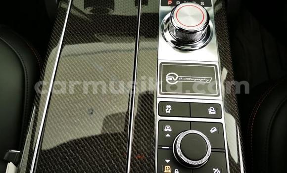 Tenga Tsaru Land Rover Range Rover Tsvuku Mota in Beitbridge in Matabeleland South Tenga Tsaru Land Rover Range Rover Tsvuku Mota in Beitbridge in Matabeleland South