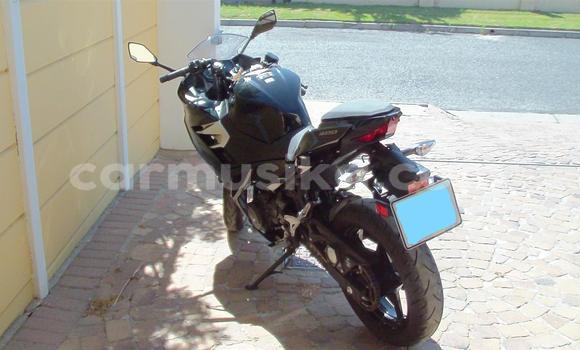 Buy Used Kawasaki GPX Black Bike in Beitbridge in Matabeleland South Buy Used Kawasaki GPX Black Bike in Beitbridge in Matabeleland South