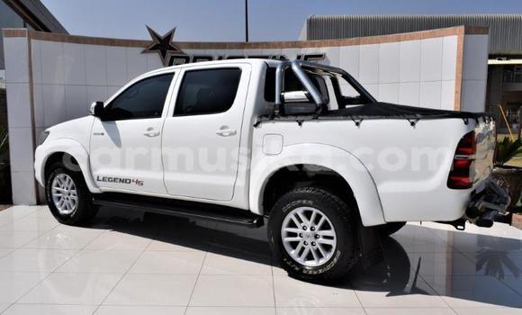 Tenga Tsaru Toyota Hilux Chena Mota in Harare in Harare Tenga Tsaru Toyota Hilux Chena Mota in Harare in Harare