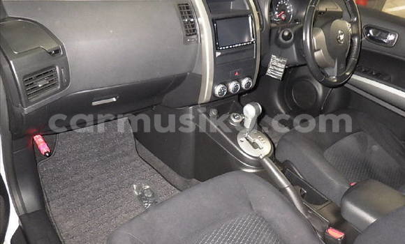Acheter Occasion Voiture Nissan X–Trail Blanc à Beitbridge, Matabeleland South Acheter Occasion Voiture Nissan X–Trail Blanc à Beitbridge, Matabeleland South
