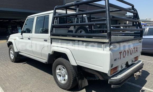 Acheter Occasion Voiture Toyota Land Cruiser Blanc à Harare, Harare Acheter Occasion Voiture Toyota Land Cruiser Blanc à Harare, Harare