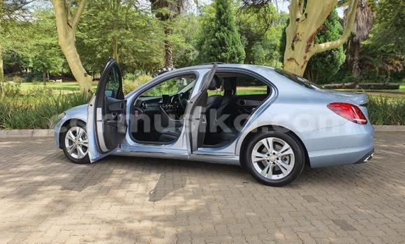 Tenga Tsaru Mercedes‒Benz C–Class Bhuruu Mota in Harare in Harare Tenga Tsaru Mercedes‒Benz C–Class Bhuruu Mota in Harare in Harare