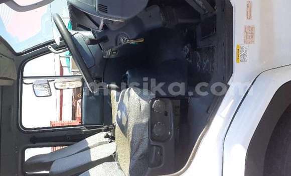 Buy Used Nissan UD White Truck in Beitbridge in Matabeleland South Buy Used Nissan UD White Truck in Beitbridge in Matabeleland South