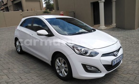 Acheter Occasion Voiture Hyundai i30 Blanc à Beitbridge, Matabeleland South