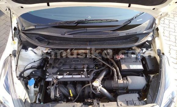 Tenga Tsaru Kia Rio Chena Mota in Beitbridge in Matabeleland South Tenga Tsaru Kia Rio Chena Mota in Beitbridge in Matabeleland South