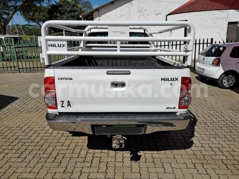 Big with watermark toyota hilux matabeleland south beitbridge 17659