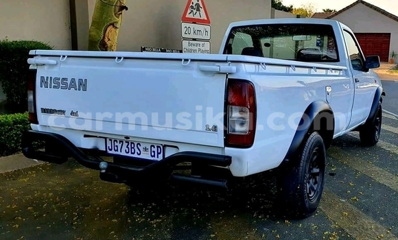 Tenga Tsaru Nissan Hardbody Chena Mota in Beitbridge in Matabeleland South Tenga Tsaru Nissan Hardbody Chena Mota in Beitbridge in Matabeleland South