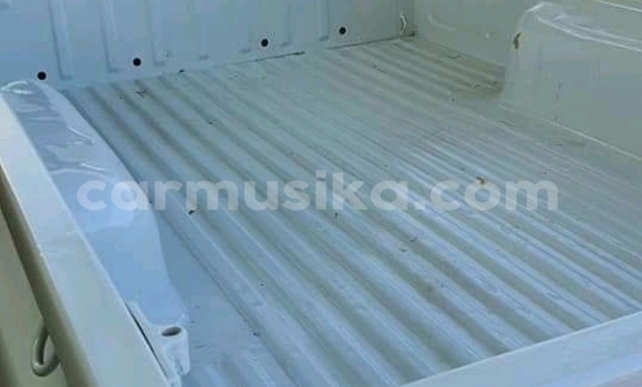 Tenga Tsaru Nissan Hardbody Chena Mota in Beitbridge in Matabeleland South Tenga Tsaru Nissan Hardbody Chena Mota in Beitbridge in Matabeleland South