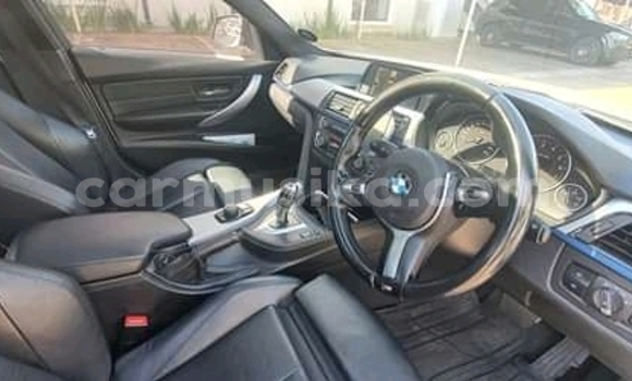 Acheter Occasion Voiture BMW 3200 Blanc à Bulawayo, Bulawayo Acheter Occasion Voiture BMW 3200 Blanc à Bulawayo, Bulawayo