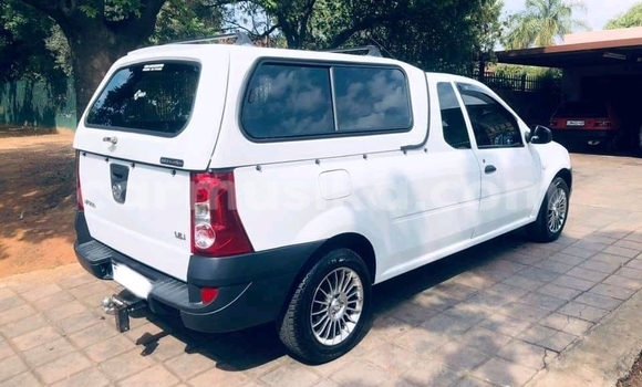 Tenga Tsaru Nissan NV200 Chena Mota in Beitbridge in Matabeleland South Tenga Tsaru Nissan NV200 Chena Mota in Beitbridge in Matabeleland South