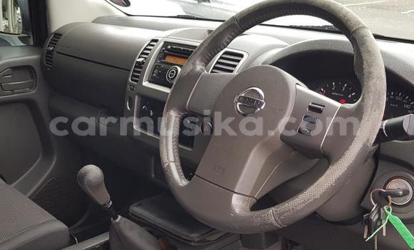 Nunua Ilio tumika Nissan Navara Fedha Gari ndani ya Harare nchini Harare Nunua Ilio tumika Nissan Navara Fedha Gari ndani ya Harare nchini Harare