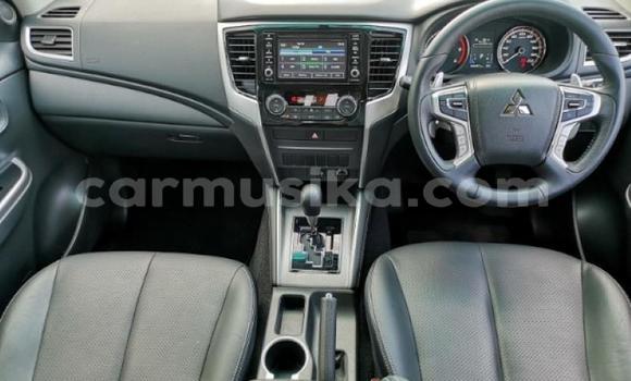 Nunua Ilio tumika Mitsubishi Frontera Fedha Gari ndani ya Harare nchini Harare Nunua Ilio tumika Mitsubishi Frontera Fedha Gari ndani ya Harare nchini Harare