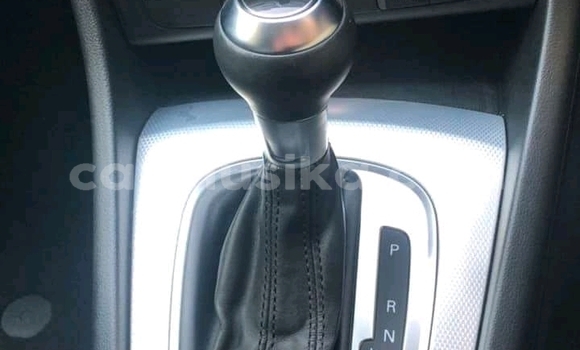 Nunua Ilio tumika Audi Q3 Fedha Gari ndani ya Beitbridge nchini Matabeleland Kusini Nunua Ilio tumika Audi Q3 Fedha Gari ndani ya Beitbridge nchini Matabeleland Kusini