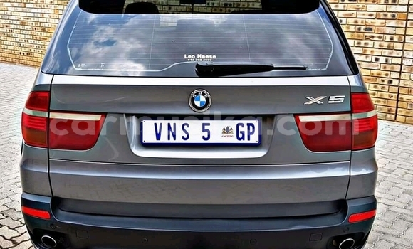 Nunua Ilio tumika BMW X5 Fedha Gari ndani ya Beitbridge nchini Matabeleland Kusini Nunua Ilio tumika BMW X5 Fedha Gari ndani ya Beitbridge nchini Matabeleland Kusini