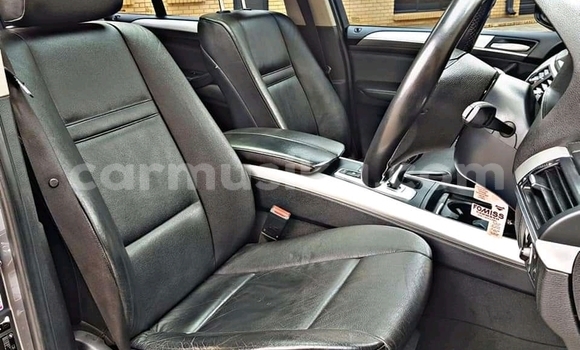 Nunua Ilio tumika BMW X5 Fedha Gari ndani ya Beitbridge nchini Matabeleland Kusini Nunua Ilio tumika BMW X5 Fedha Gari ndani ya Beitbridge nchini Matabeleland Kusini