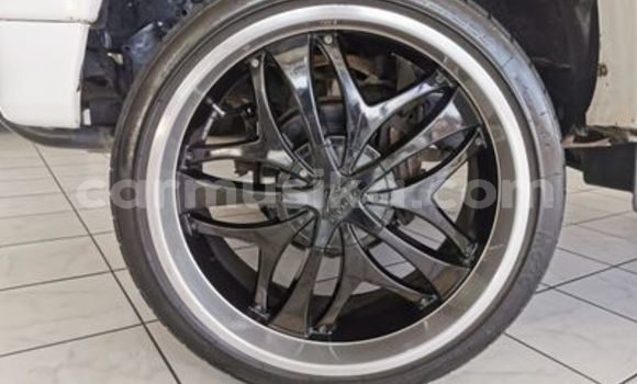 Nunua Ilio tumika Toyota Hilux Nyingine Gari ndani ya Beitbridge nchini Matabeleland Kusini Nunua Ilio tumika Toyota Hilux Nyingine Gari ndani ya Beitbridge nchini Matabeleland Kusini