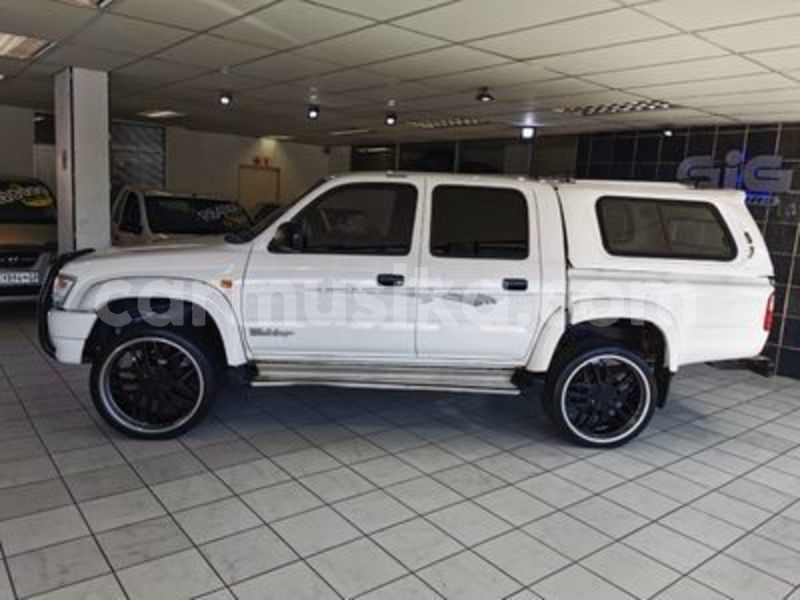 Big with watermark toyota hilux matabeleland south beitbridge 17689