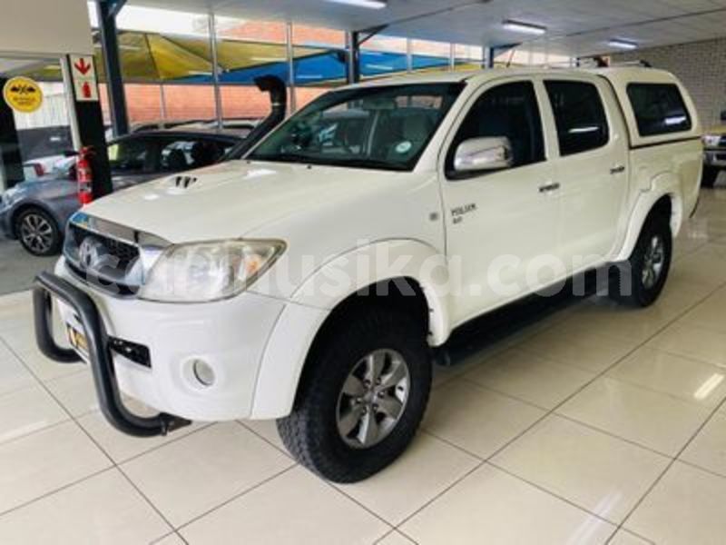 Big with watermark toyota hilux matabeleland south beitbridge 17696