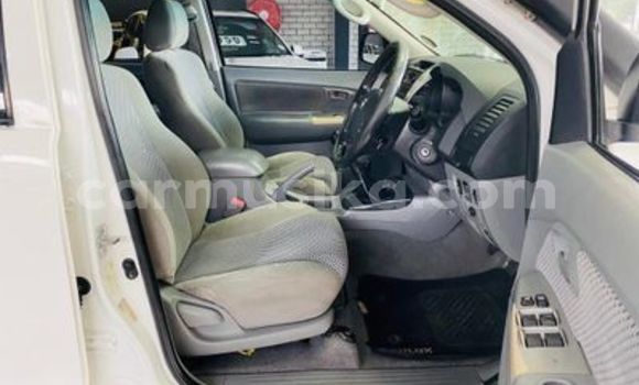 Acheter Occasion Voiture Toyota Hilux Blanc à Beitbridge, Matabeleland South Acheter Occasion Voiture Toyota Hilux Blanc à Beitbridge, Matabeleland South