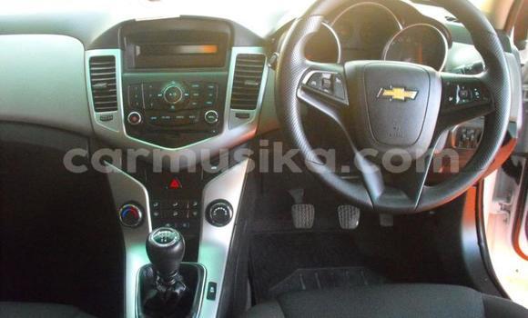 Acheter Occasion Voiture Chevrolet Cruze Blanc à Beitbridge, Matabeleland South Acheter Occasion Voiture Chevrolet Cruze Blanc à Beitbridge, Matabeleland South