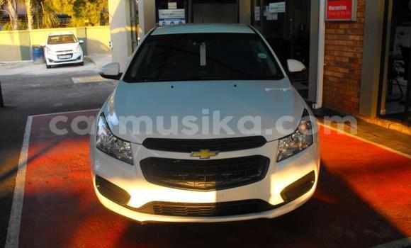 Acheter Occasion Voiture Chevrolet Cruze Blanc à Beitbridge, Matabeleland South Acheter Occasion Voiture Chevrolet Cruze Blanc à Beitbridge, Matabeleland South