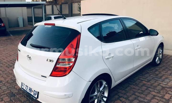 Tenga Tsaru Hyundai i30 Chena Mota in Beitbridge in Matabeleland South Tenga Tsaru Hyundai i30 Chena Mota in Beitbridge in Matabeleland South