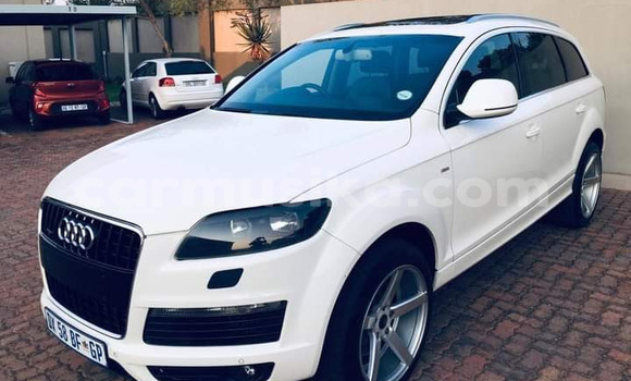 Tenga Tsaru Audi Q7 Chena Mota in Beitbridge in Matabeleland South Tenga Tsaru Audi Q7 Chena Mota in Beitbridge in Matabeleland South