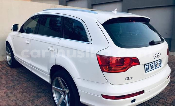 Tenga Tsaru Audi Q7 Chena Mota in Beitbridge in Matabeleland South Tenga Tsaru Audi Q7 Chena Mota in Beitbridge in Matabeleland South