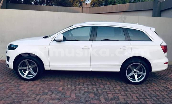 Tenga Tsaru Audi Q7 Chena Mota in Beitbridge in Matabeleland South Tenga Tsaru Audi Q7 Chena Mota in Beitbridge in Matabeleland South