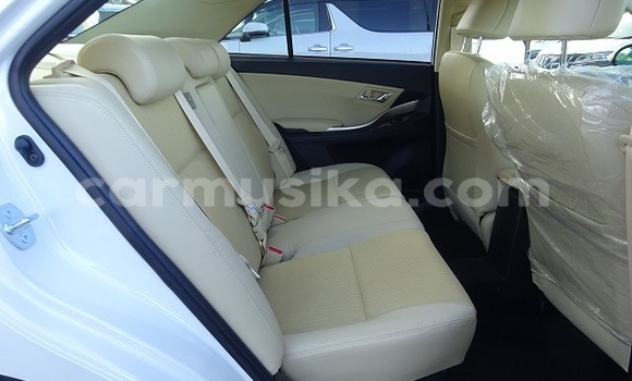 Buy Used Toyota Allion White Car in Beitbridge in Matabeleland South Buy Used Toyota Allion White Car in Beitbridge in Matabeleland South