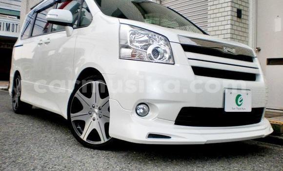 Buy Used Toyota Noah Other Car in Beitbridge in Matabeleland South Buy Used Toyota Noah Other Car in Beitbridge in Matabeleland South