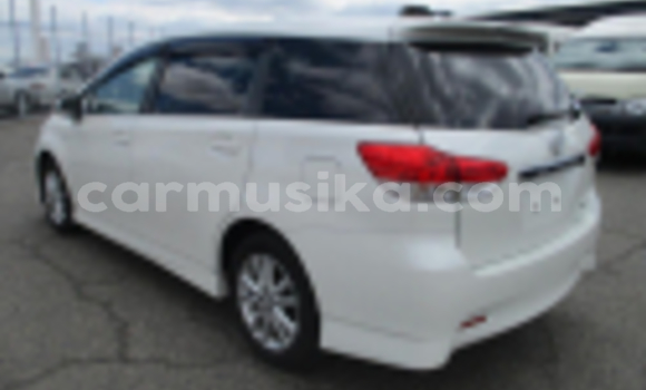 Nunua Ilio tumika Toyota Wish Fedha Gari ndani ya Beitbridge nchini Matabeleland Kusini Nunua Ilio tumika Toyota Wish Fedha Gari ndani ya Beitbridge nchini Matabeleland Kusini