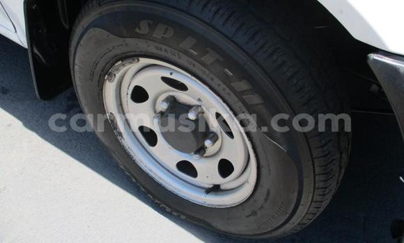 Buy Used Mitsubishi Colt White Car in Beitbridge in Matabeleland South Buy Used Mitsubishi Colt White Car in Beitbridge in Matabeleland South