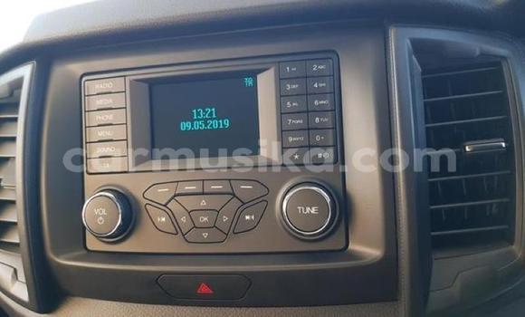 Nunua Ilio tumika Ford Ranger Nyeupe Gari ndani ya Beitbridge nchini Matabeleland Kusini Nunua Ilio tumika Ford Ranger Nyeupe Gari ndani ya Beitbridge nchini Matabeleland Kusini