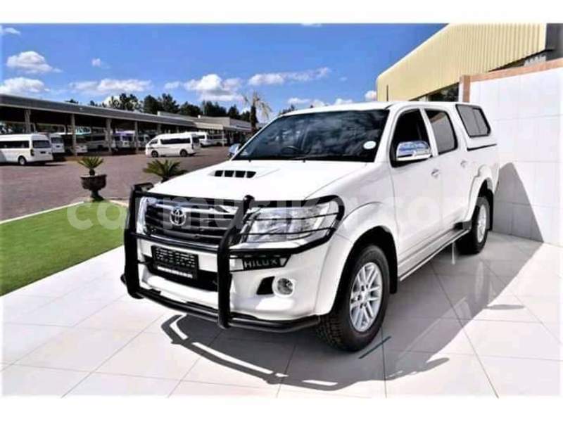 Big with watermark toyota hilux matabeleland south beitbridge 17732