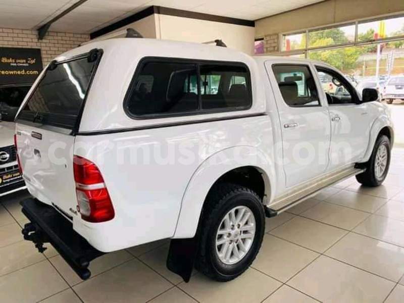 Big with watermark toyota hilux matabeleland south beitbridge 17732