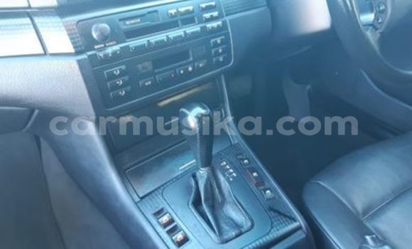 Nunua Ilio tumika BMW 3–Series Nyekundu Gari ndani ya Beitbridge nchini Matabeleland Kusini Nunua Ilio tumika BMW 3–Series Nyekundu Gari ndani ya Beitbridge nchini Matabeleland Kusini