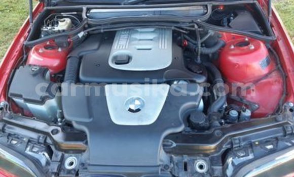 Nunua Ilio tumika BMW 3–Series Nyekundu Gari ndani ya Beitbridge nchini Matabeleland Kusini Nunua Ilio tumika BMW 3–Series Nyekundu Gari ndani ya Beitbridge nchini Matabeleland Kusini