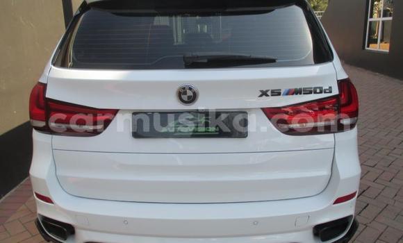 Nunua Ilio tumika BMW X6 M Nyeupe Gari ndani ya Beitbridge nchini Matabeleland Kusini Nunua Ilio tumika BMW X6 M Nyeupe Gari ndani ya Beitbridge nchini Matabeleland Kusini