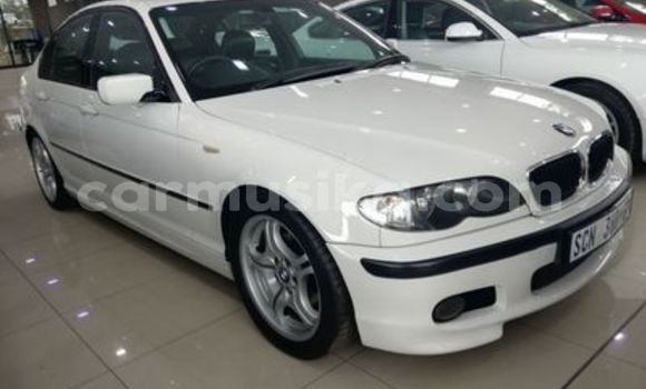 Tenga Tsaru BMW 3–Series Chena Mota in Beitbridge in Matabeleland South Tenga Tsaru BMW 3–Series Chena Mota in Beitbridge in Matabeleland South