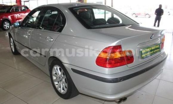 Tenga Tsaru BMW 3–Series Sirivha Mota in Beitbridge in Matabeleland South Tenga Tsaru BMW 3–Series Sirivha Mota in Beitbridge in Matabeleland South