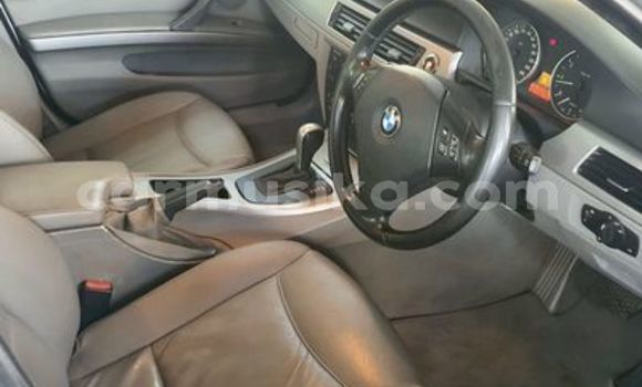 Tenga Tsaru BMW 3–Series Sirivha Mota in Beitbridge in Matabeleland South Tenga Tsaru BMW 3–Series Sirivha Mota in Beitbridge in Matabeleland South