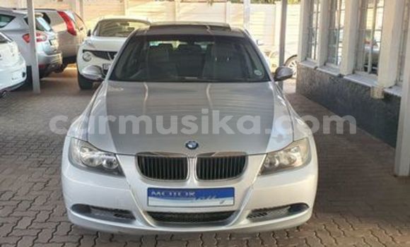 Tenga Tsaru BMW 3–Series Sirivha Mota in Beitbridge in Matabeleland South Tenga Tsaru BMW 3–Series Sirivha Mota in Beitbridge in Matabeleland South