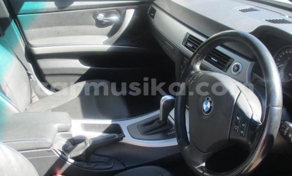 Tenga Tsaru BMW 3–Series Chena Mota in Beitbridge in Matabeleland South Tenga Tsaru BMW 3–Series Chena Mota in Beitbridge in Matabeleland South