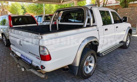 Buy Used Mitsubishi Colt Other Car in Beitbridge in Matabeleland South Buy Used Mitsubishi Colt Other Car in Beitbridge in Matabeleland South