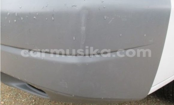 Acheter Occasion Voiture Mazda Bongo Blanc à Beitbridge, Matabeleland South Acheter Occasion Voiture Mazda Bongo Blanc à Beitbridge, Matabeleland South