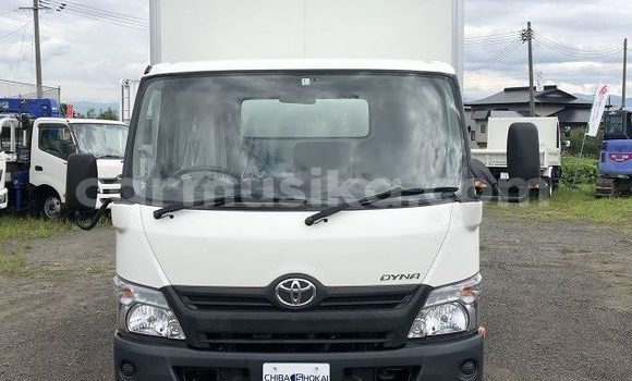 Acheter Occasion Utilitaire Toyota Dyna Blanc à Beitbridge, Matabeleland South Acheter Occasion Utilitaire Toyota Dyna Blanc à Beitbridge, Matabeleland South